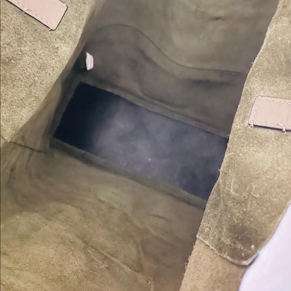 Calvin Klein tote bag in Olive Green - Picture 2 of 2